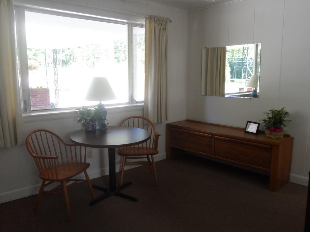 Holderness White Oak Motel & Cottages الغرفة الصورة