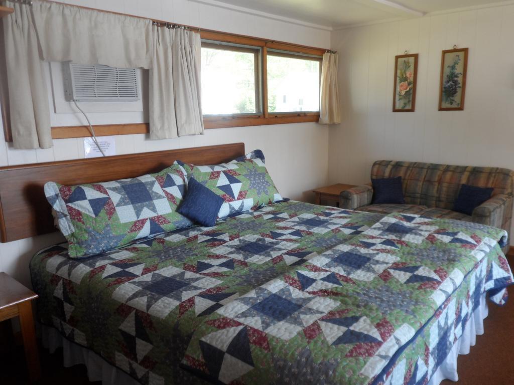 Holderness White Oak Motel & Cottages الغرفة الصورة